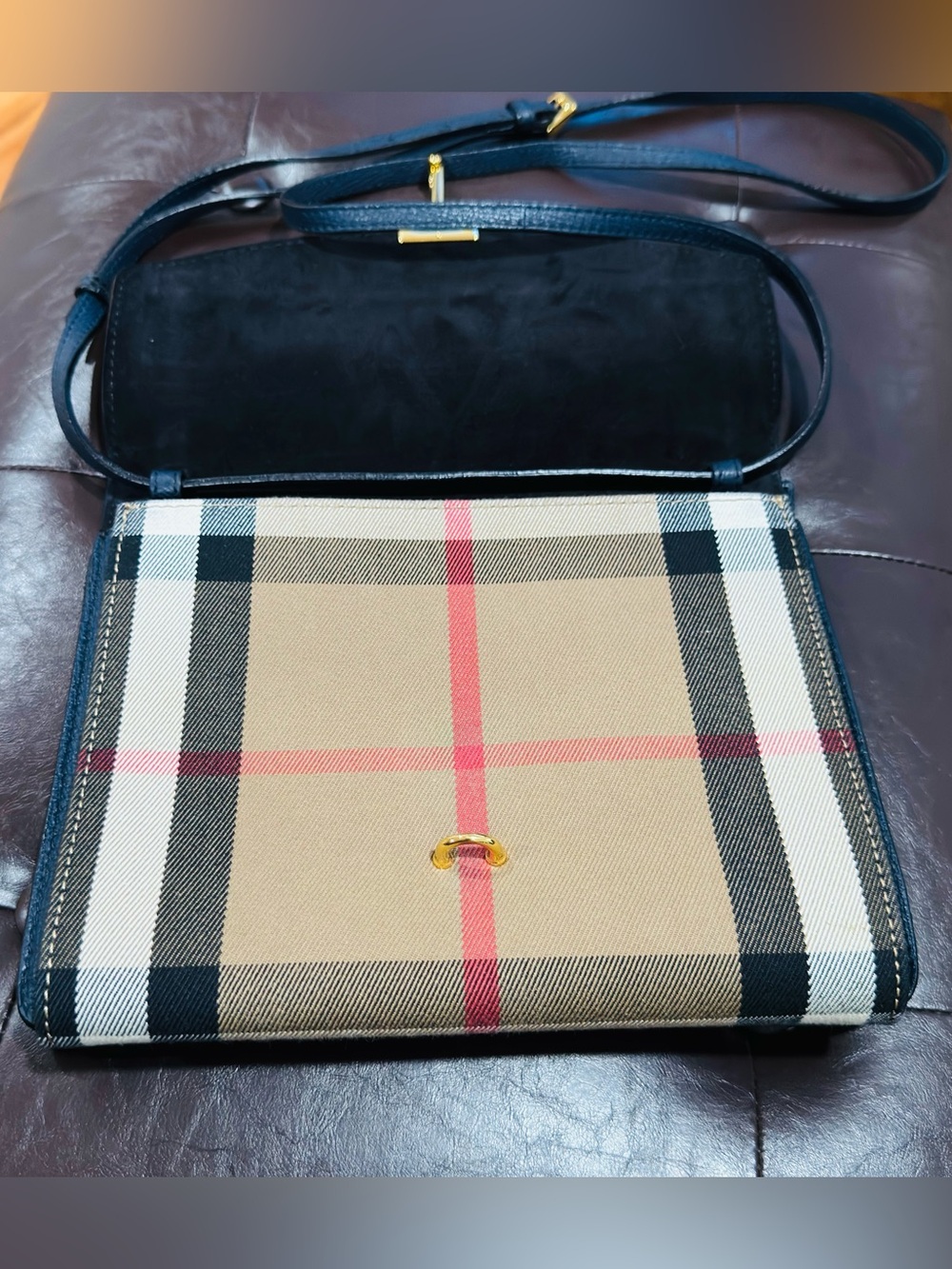 Burberry House Check Canvas Blue Leather Macken
Crossbody Bag - Picture 4 of 13